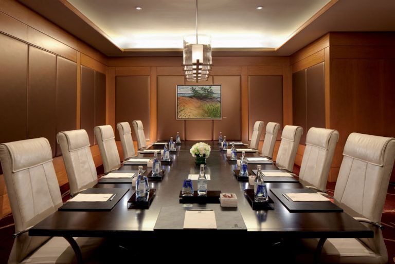 boardroom-chairs-factors-to-consider-to-help-select-the-right-chair